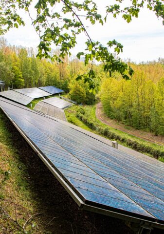 solar-panels-7036413_1280