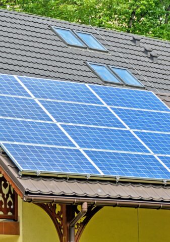 solar-panels-1477987_1280